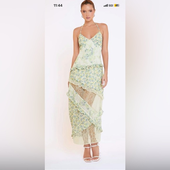 Forever 21 Dresses & Skirts - Floral Maxi Dress